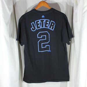 Majestic Athletic MLB Cool Base New York Yankees#2 Derek Jeter T-Shirt - Size L